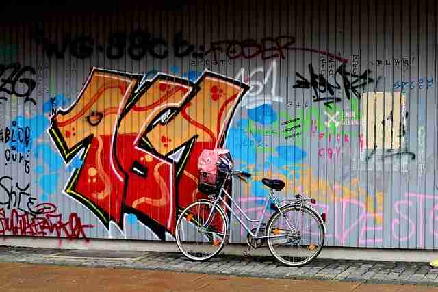 鉴黄师官网入口审核日志管理机制改革|用户举报处理流程追踪逻辑升级