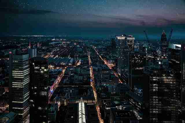 探花互动新玩法|演技挑战专题打破传统拍摄框架